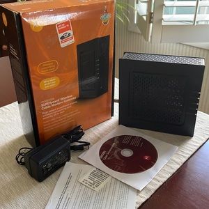 Motorola SURFboard Wireless Cable Modem Gateway